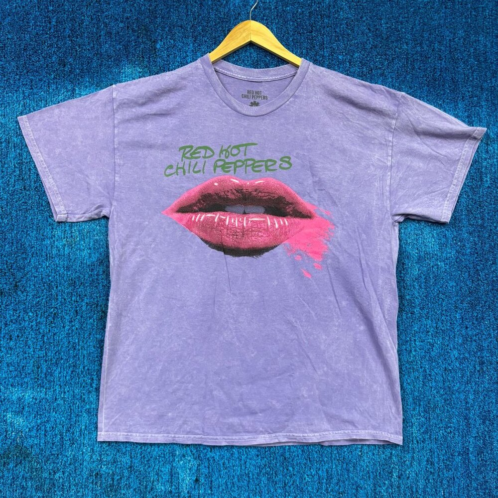 Red Hot Chili Peppers Purple Rock T-shirt Size Extra Large